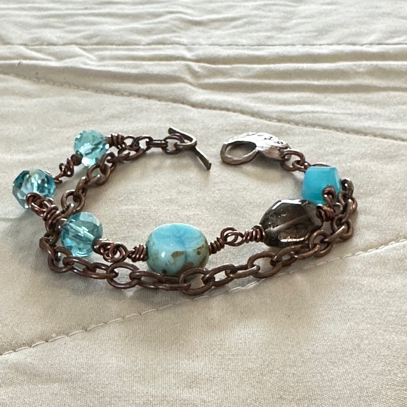 2/$15 Copper Blue & Brown stone/beaded “Sister” bracelet. Heart toggle clasp. - Picture 10 of 16